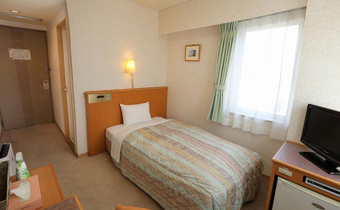 Hotel Laurel Shinhidaka Exterior photo