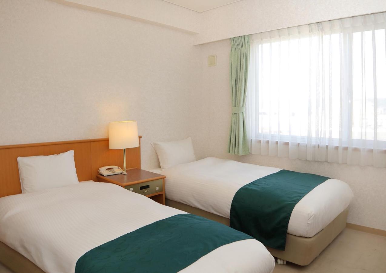 Hotel Laurel Shinhidaka Exterior photo