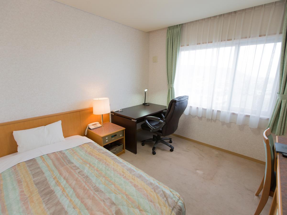 Hotel Laurel Shinhidaka Exterior photo